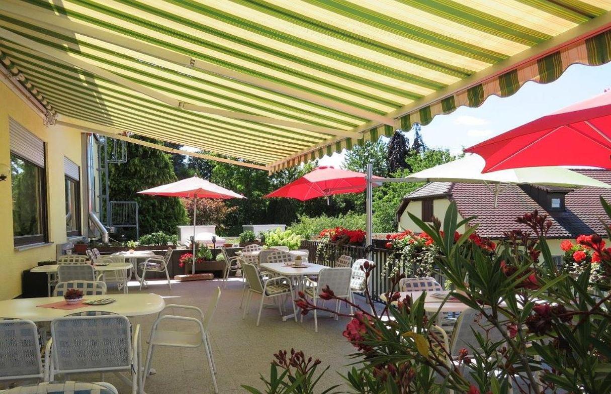 Hotel & Restaurant Krone Waldbronn Exterior foto